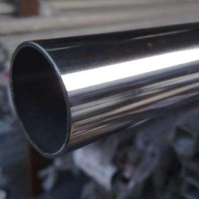 Rundes Edelstahlrohr ASTM A270 A554 SS304 316L 316 310S 440 1,4301 321 quadratisches Rohr 904L 201 inox SS nahtloses Rohr
